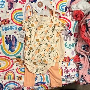 Orange 4 piece Baby Onesie and Pants Set Zoey and miles 6-9 months